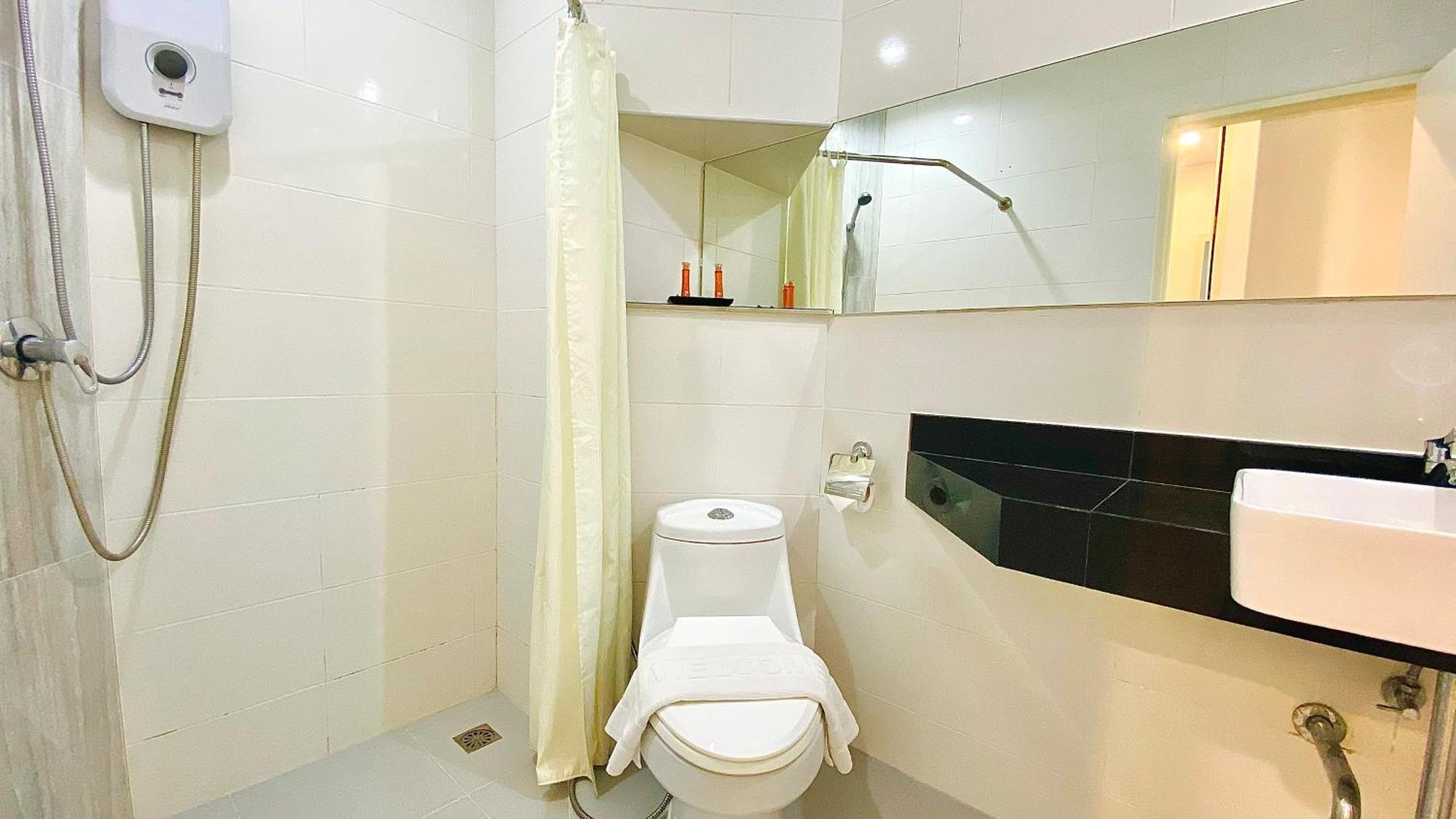 The Palms Residence - Sha Extra Plus Phuket Oda fotoğraf