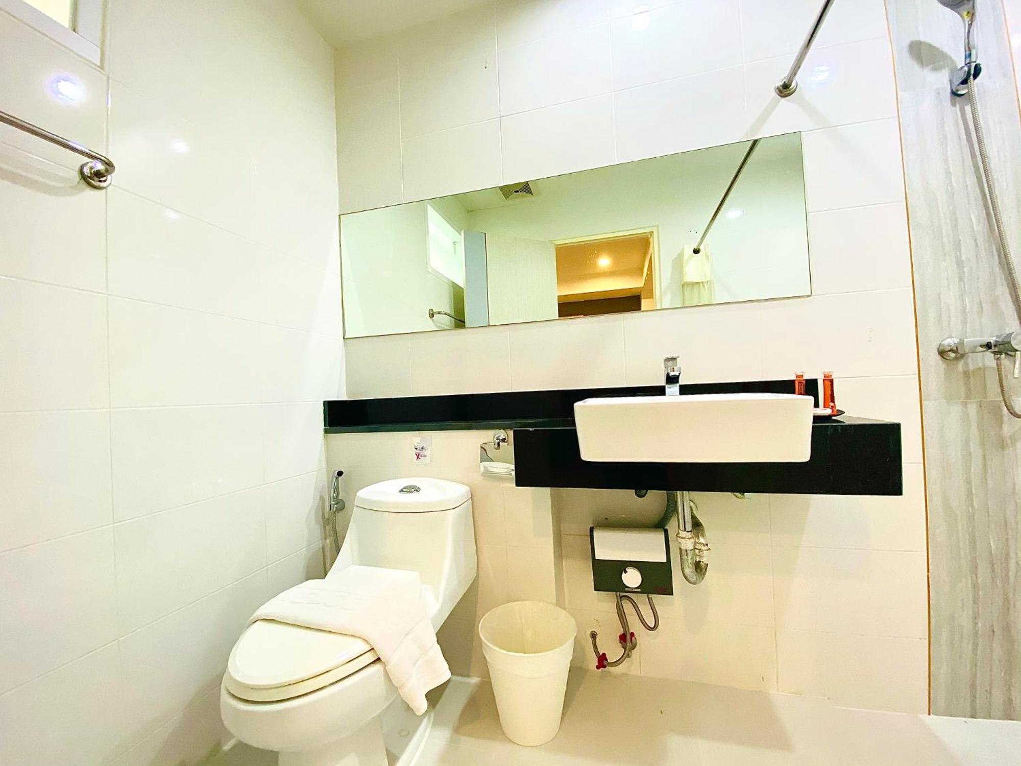 The Palms Residence - Sha Extra Plus Phuket Oda fotoğraf
