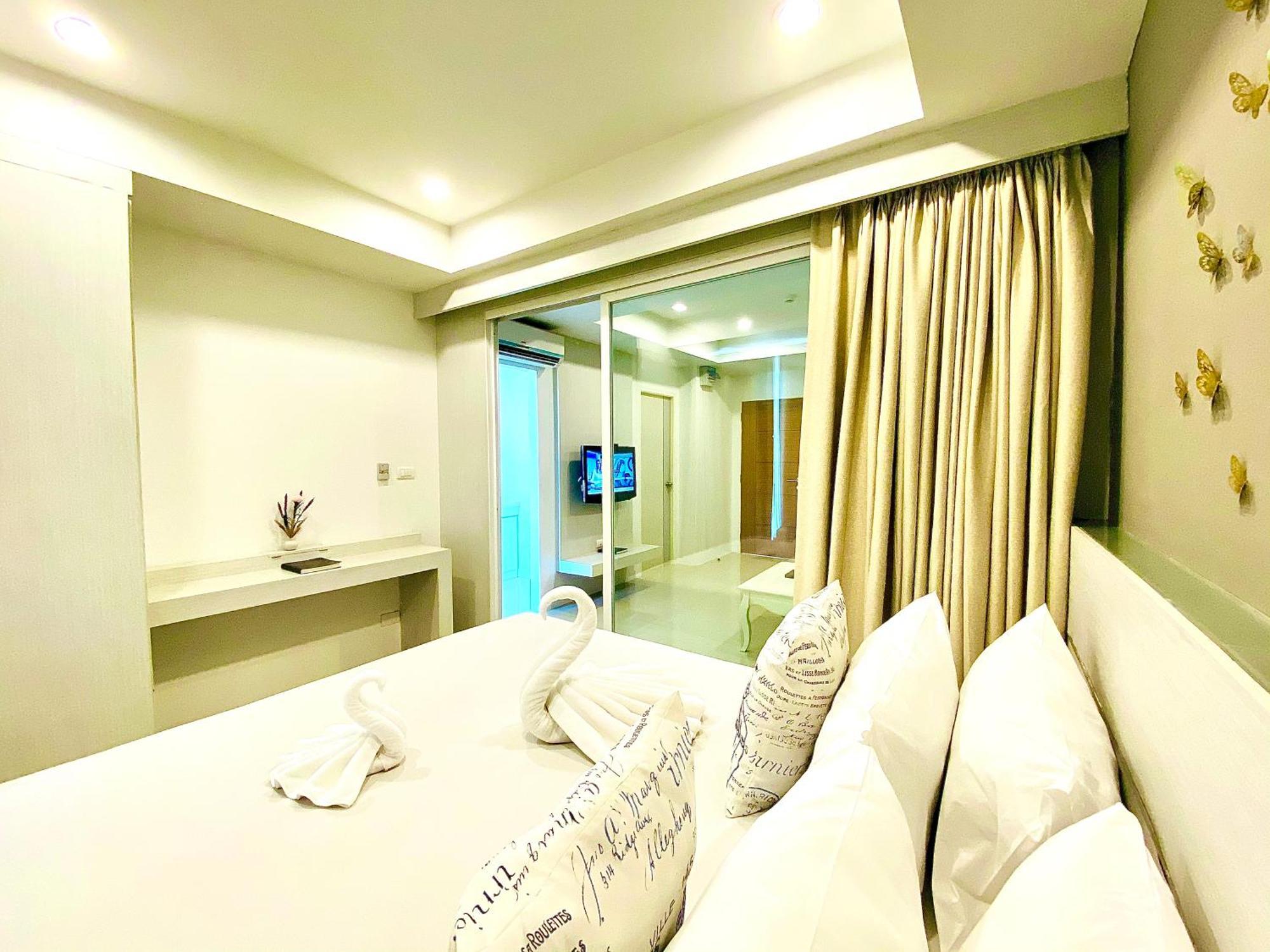 The Palms Residence - Sha Extra Plus Phuket Oda fotoğraf